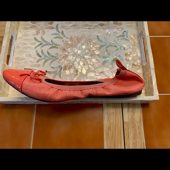 Wanted Gilmer Coral Ballet Flats with Coral Patent Leather Toe, Heel Pull & Bow - Picture 4 of 8